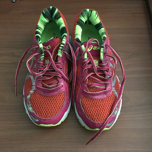 ASICS GT-2000 3 LITE-SHOW WOMEN’S RUNNING SHOE - Picture 1 of 8